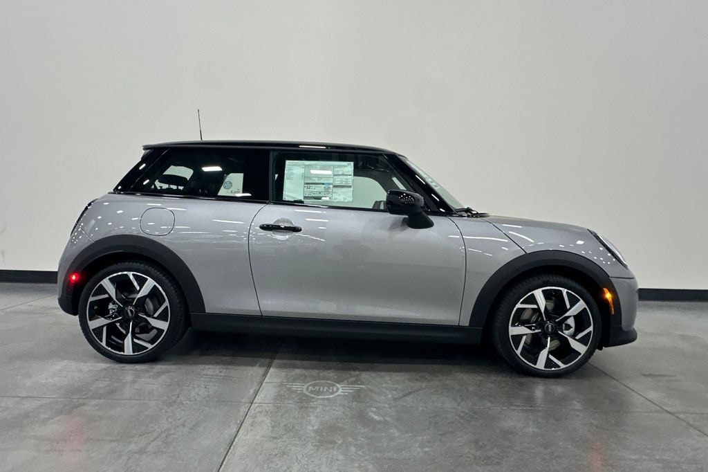 New 2026 MINI 2 Door Signature Plus Hatchback