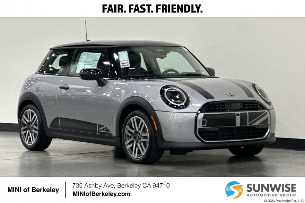 2026 MINI Hardtop's photo