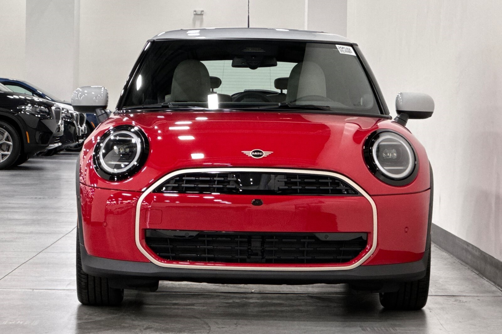 2025 Mini Cooper 2 Door Hardtop Iconic photo 3