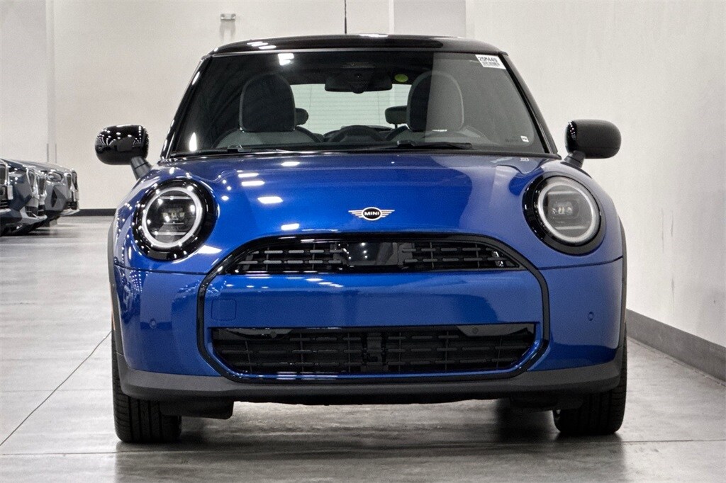 2025 Mini Cooper 2 Door Hardtop Oxford Edition photo 3