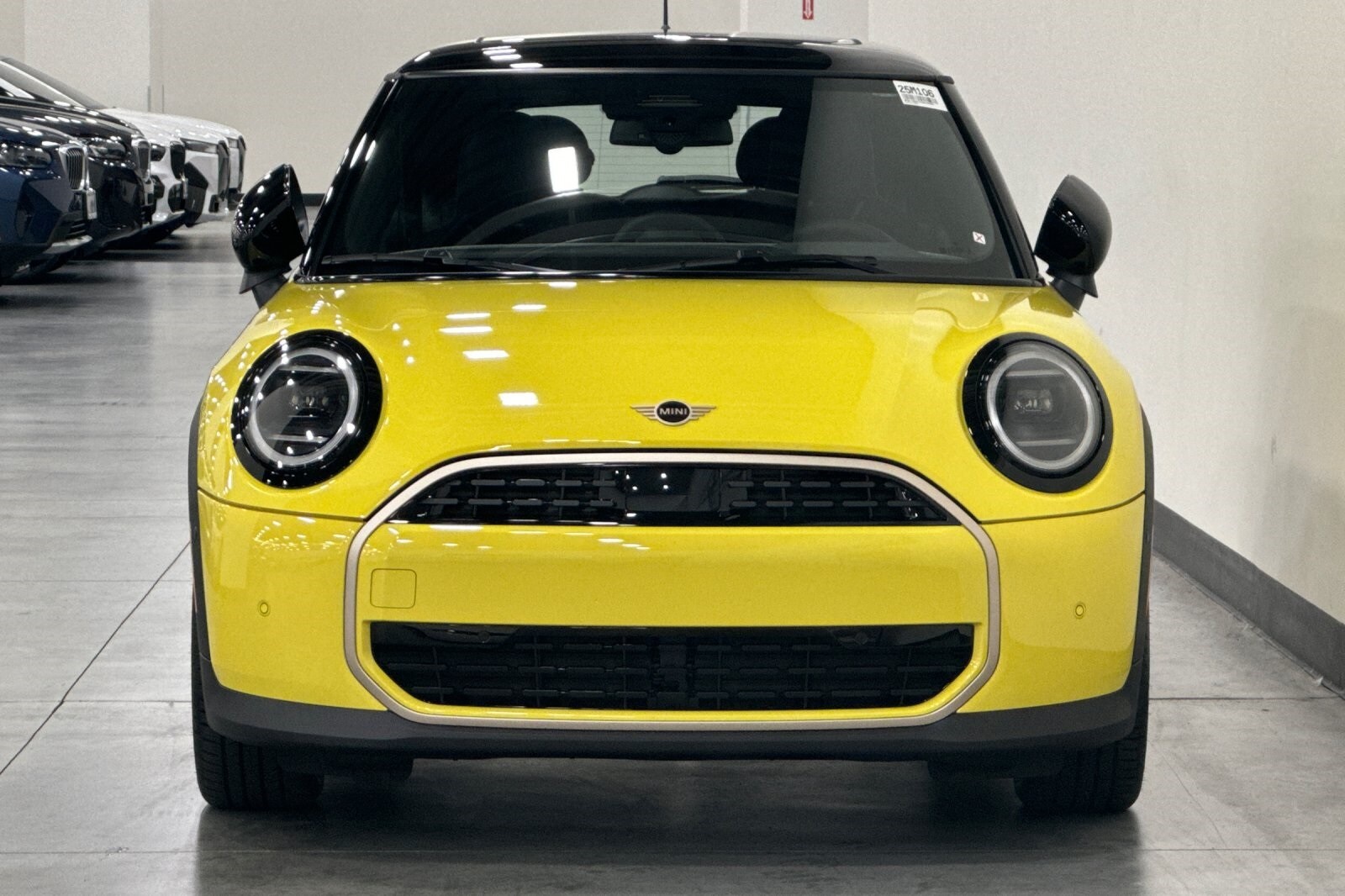 2025 Mini Cooper Signature photo 3