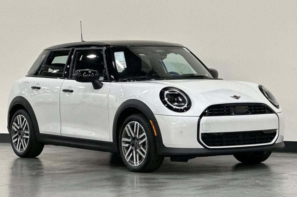 2026 MINI Hardtop 4 Door - Photo 2