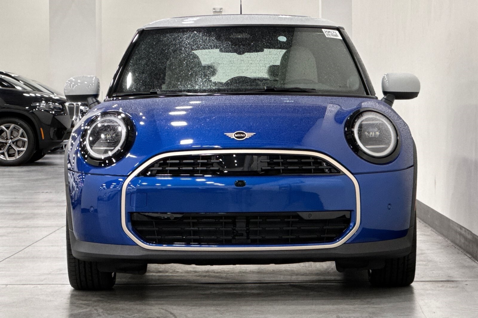 2025 Mini Cooper 2 Door Hardtop Iconic photo 3