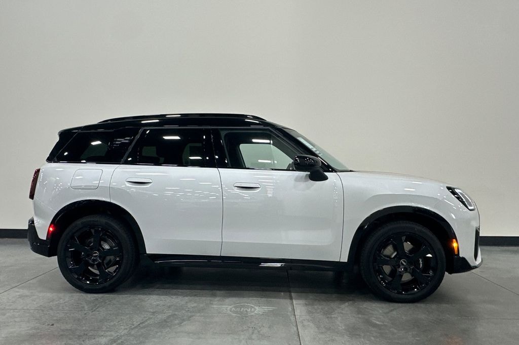 New 2027 MINI Countryman Iconic SUV