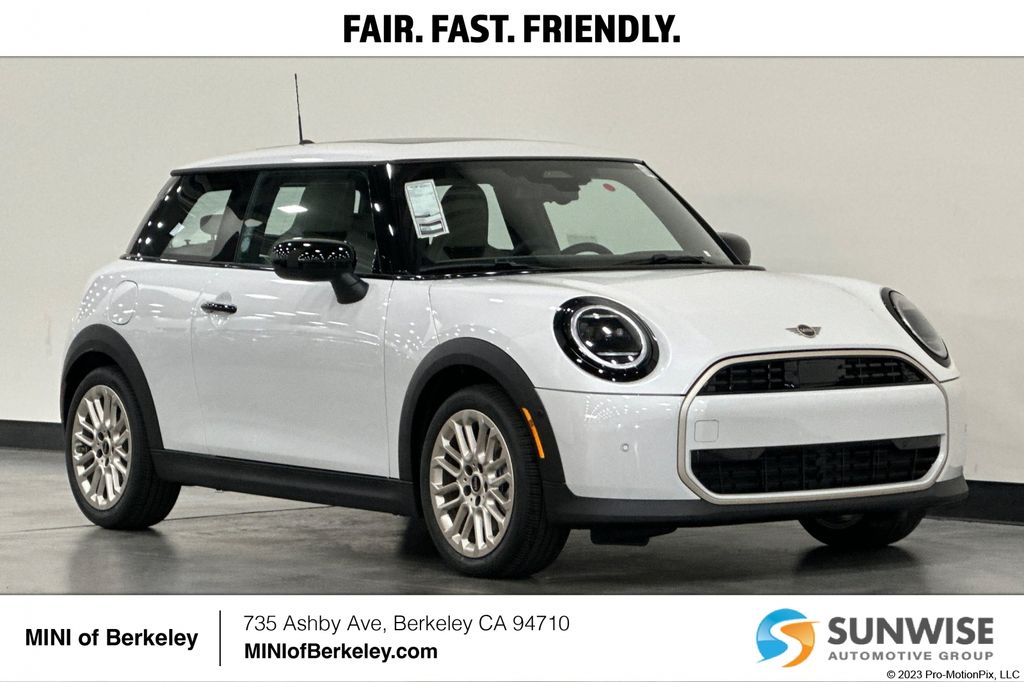2026 MINI Hardtop's photo