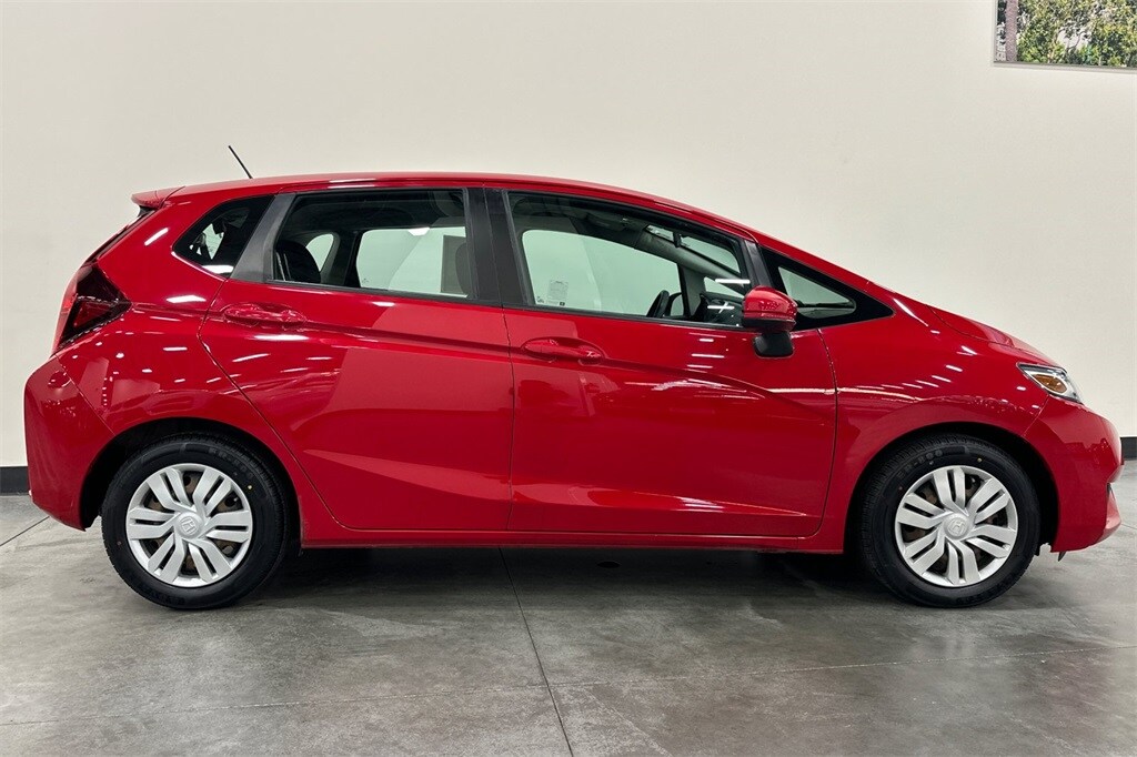 2017 Honda Fit LX photo 3