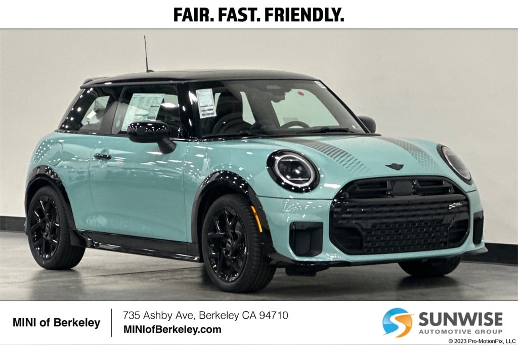 2026 MINI Hardtop S's photo