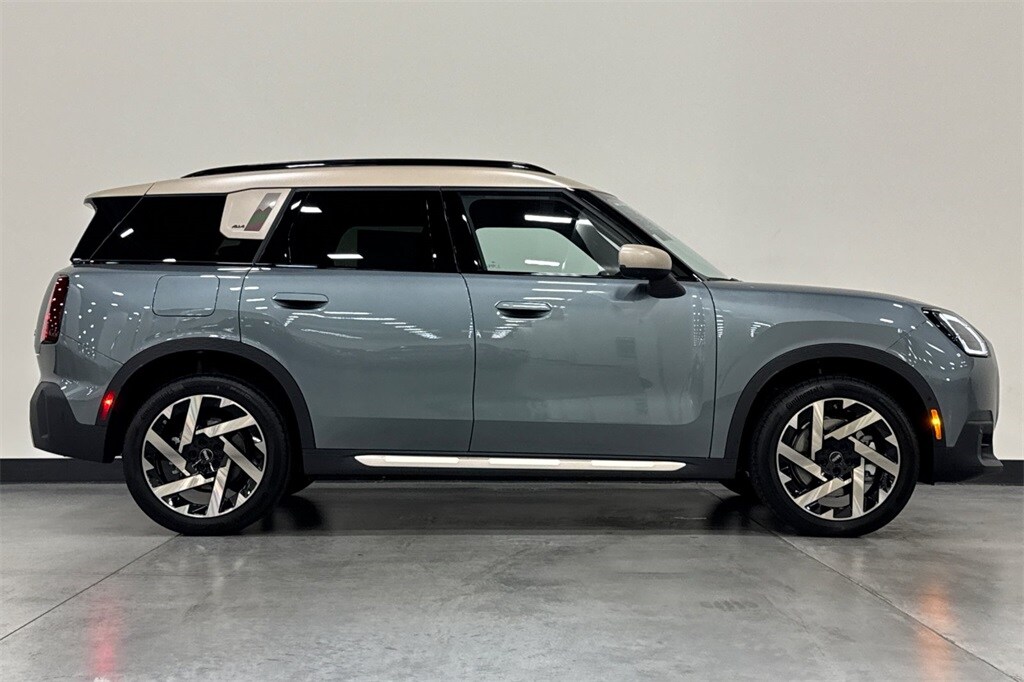 2025 Mini Countryman S ALL4 photo 4