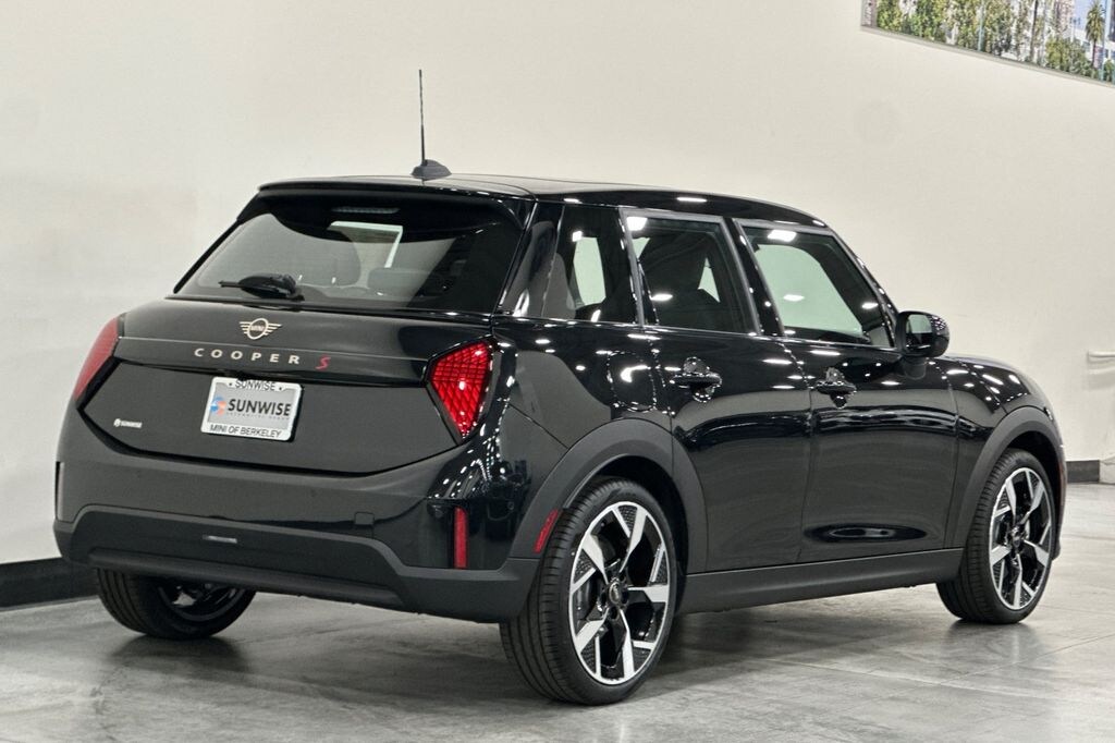 New 2026 MINI 4 Door Iconic Hatchback