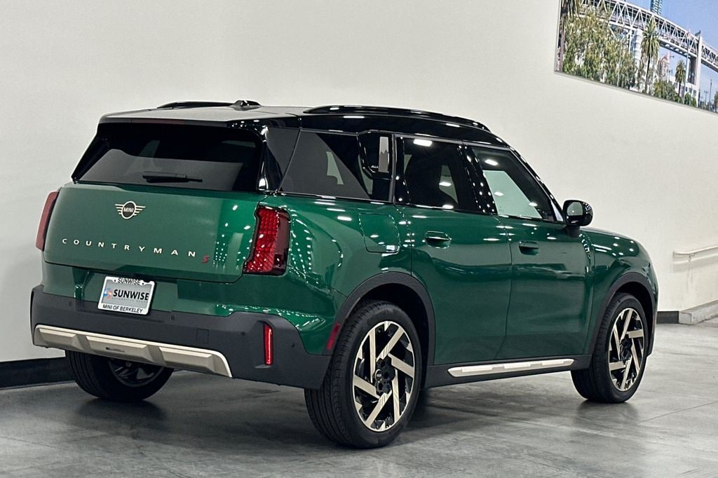 New 2027 MINI Countryman Iconic SUV