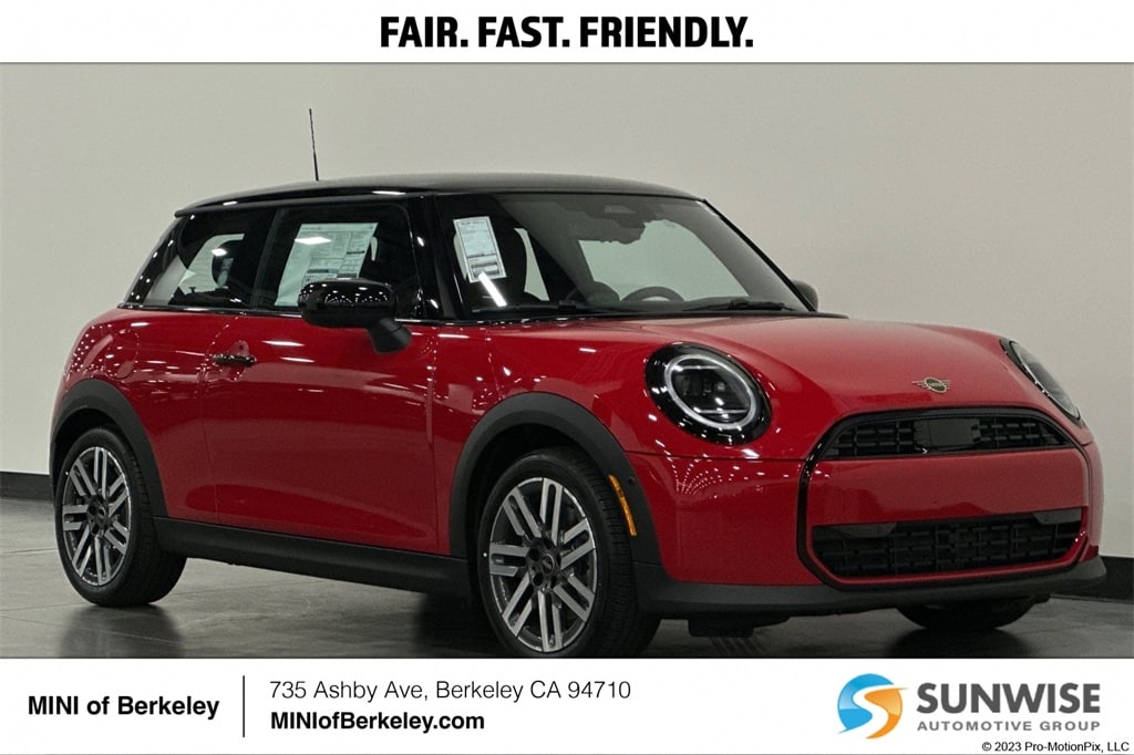 2026 MINI Hardtop's photo