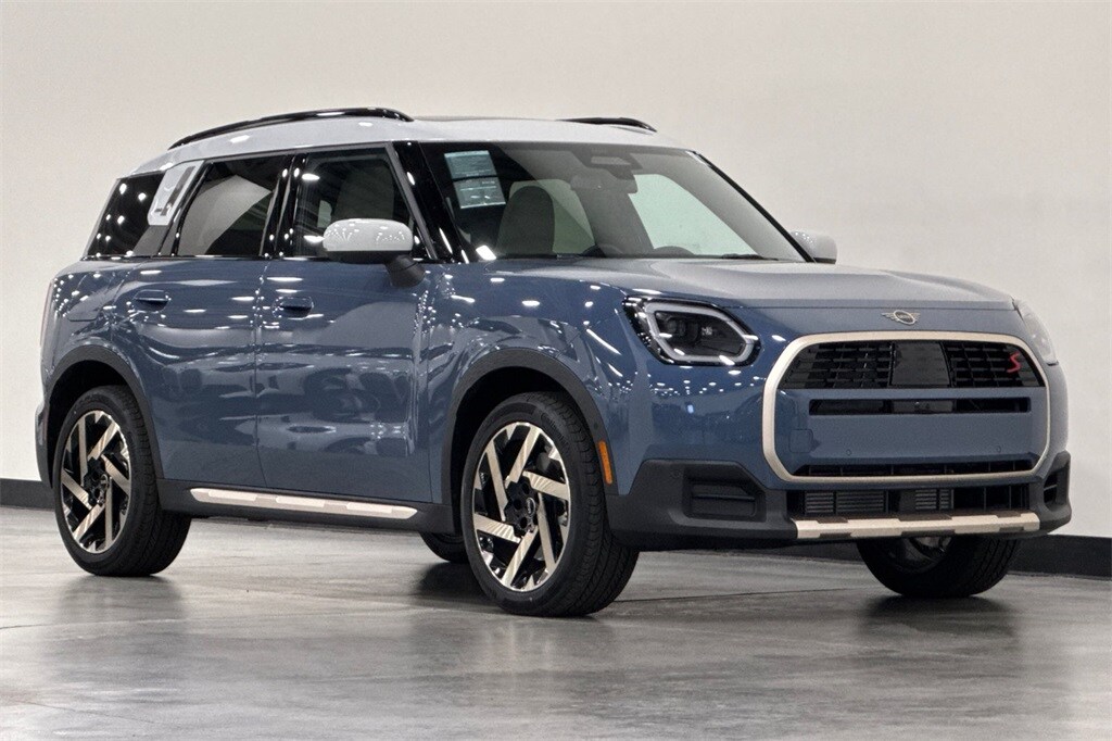 2025 Mini Countryman S ALL4 photo 2