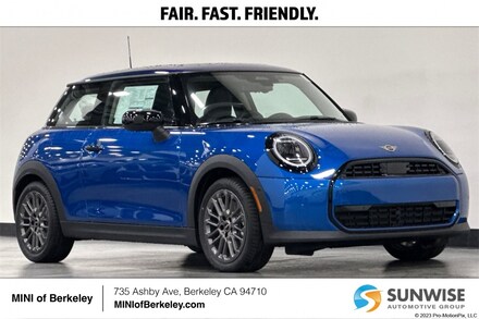 2025 MINI 2 Door Signature Plus Hatchback