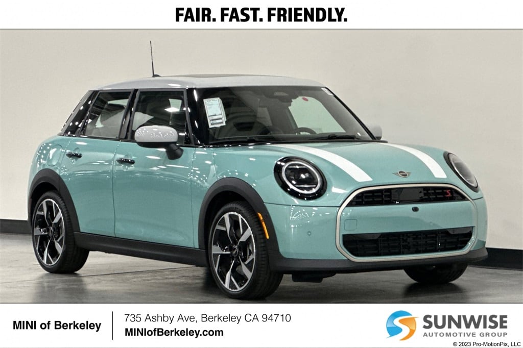 2026 MINI Hardtop Cooper S's photo