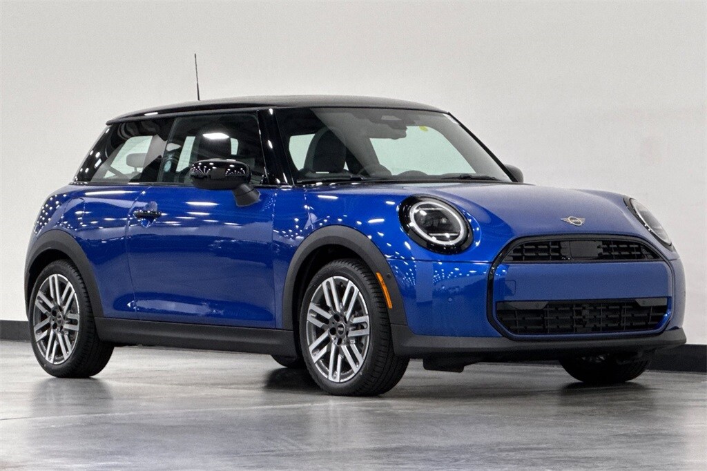 2025 Mini Cooper 2 Door Hardtop Oxford Edition photo 2