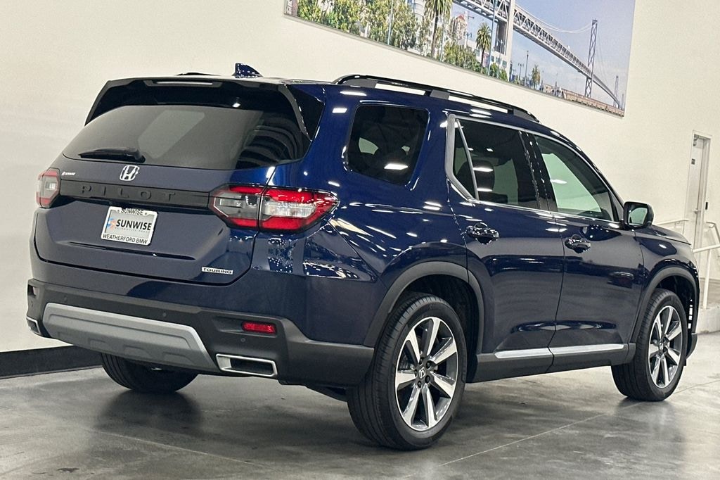 Used 2024 Honda Pilot Touring SUV