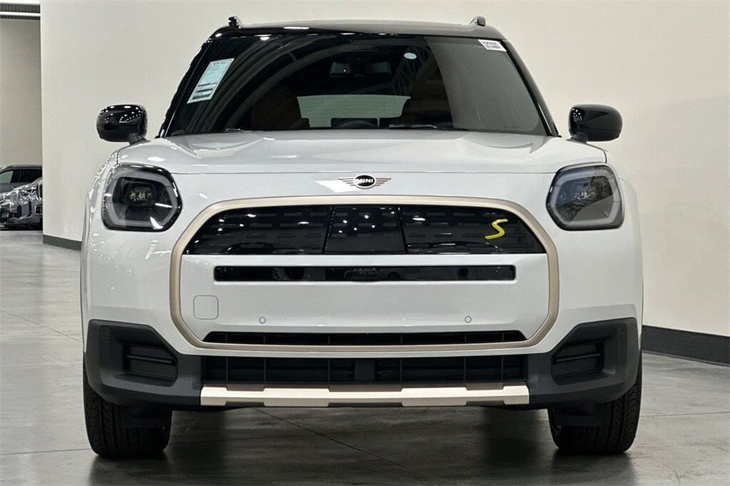 2025 Mini Countryman SE ALL4 photo 2