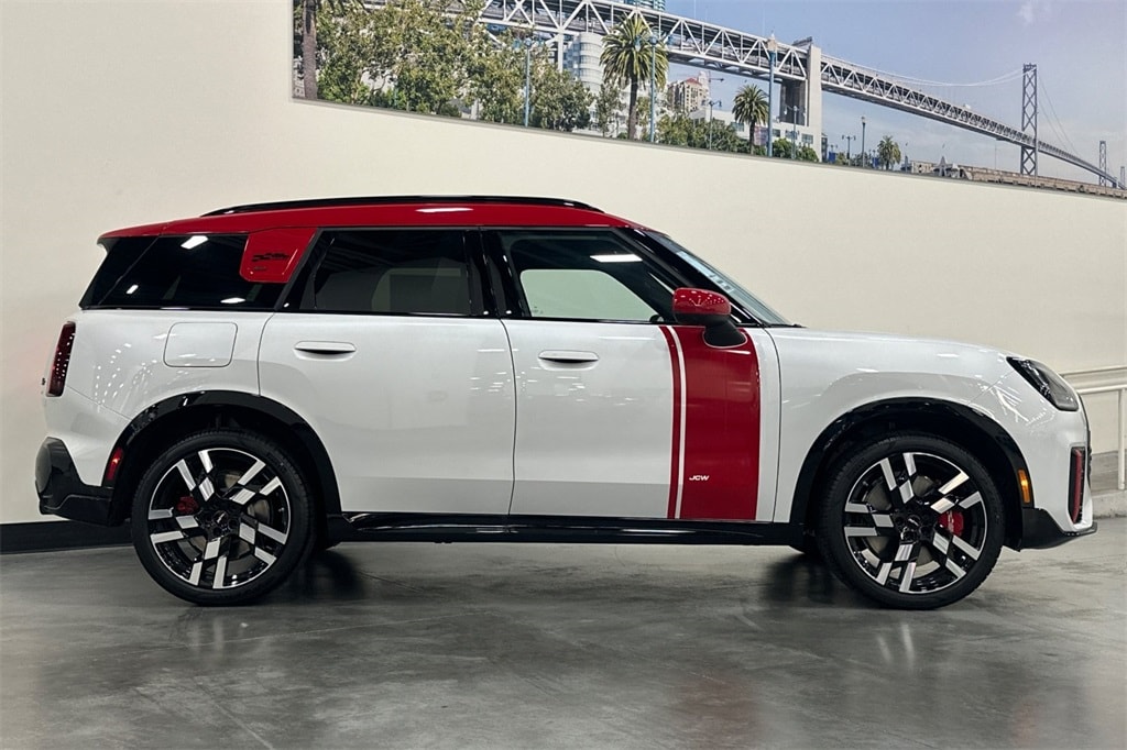 New 2026 MINI Countryman Iconic SUV