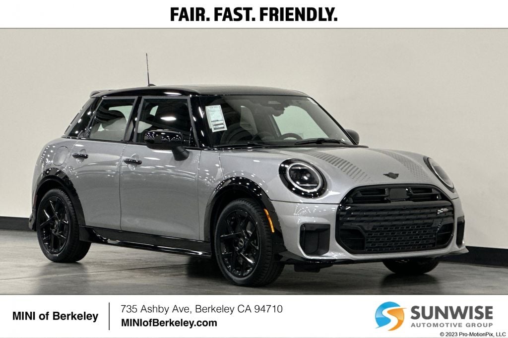 2026 MINI Hardtop Cooper S's photo