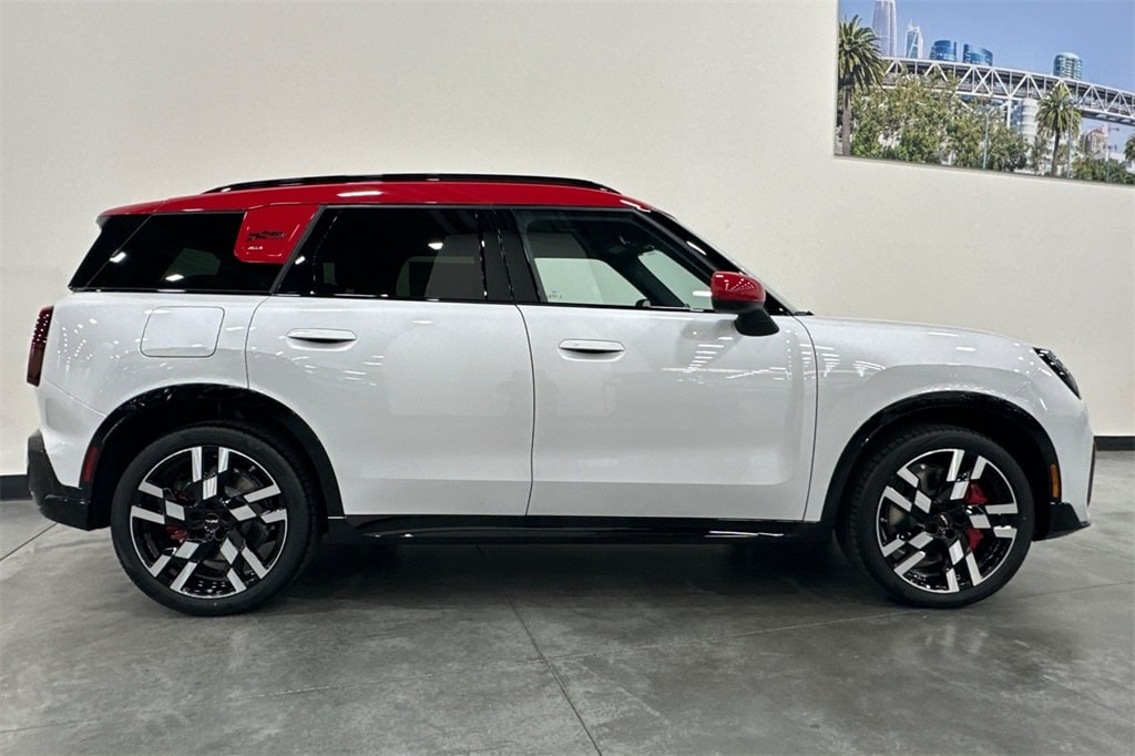 New 2026 MINI Countryman Iconic SUV