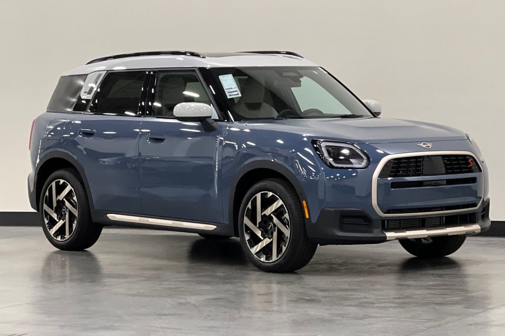 New 2026 MINI Countryman Iconic SUV