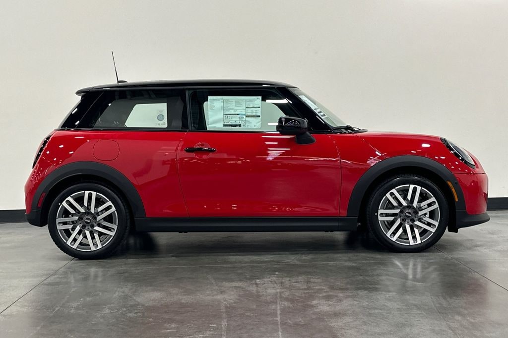 New 2026 MINI 2 Door Signature Plus Hatchback