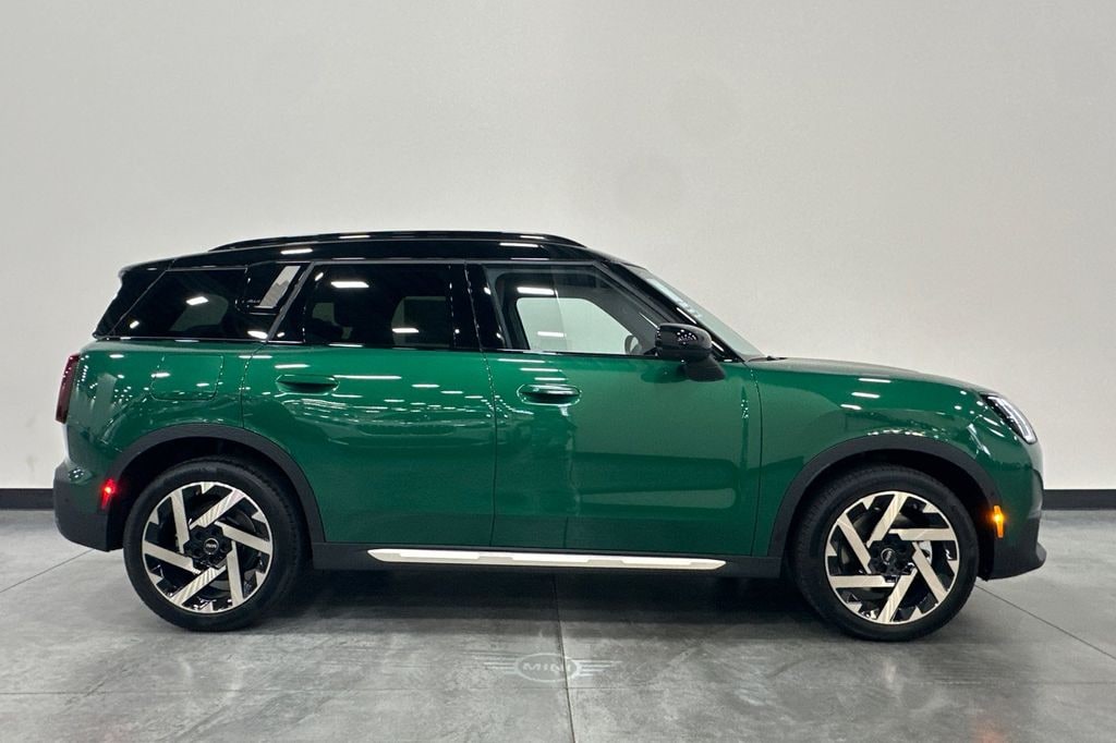 New 2027 MINI Countryman Iconic SUV