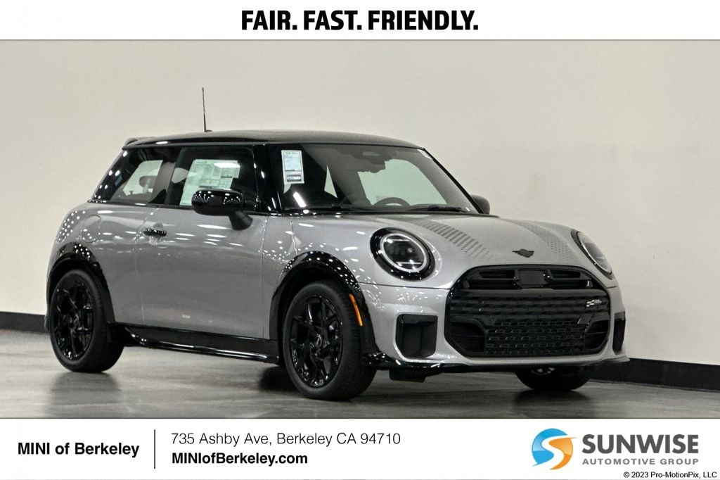2026 MINI Hardtop Cooper S's photo