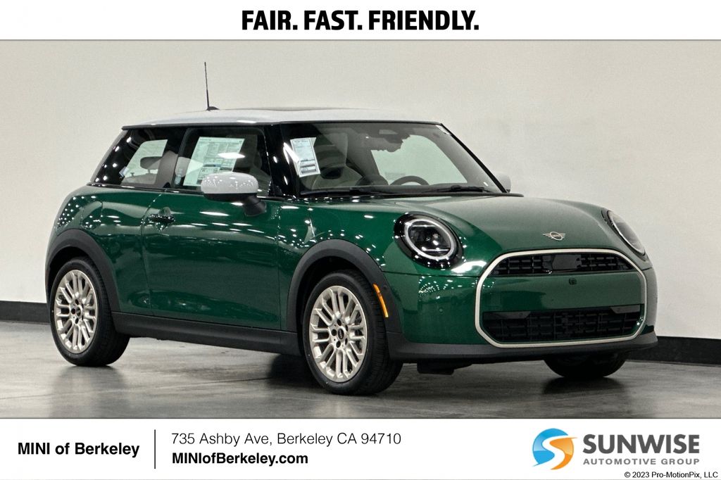 2026 MINI Hardtop's photo