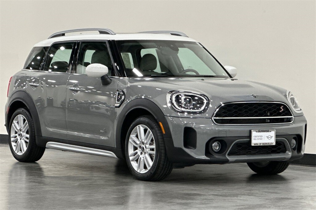2023 Mini Cooper ALL4 S photo 2