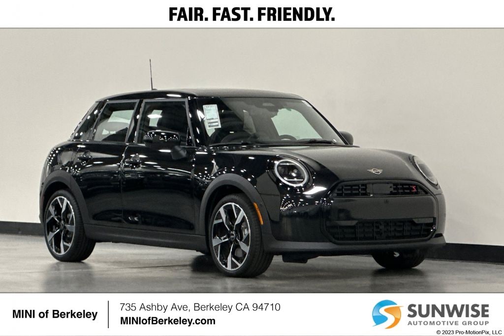 2026 MINI Hardtop Cooper S's photo