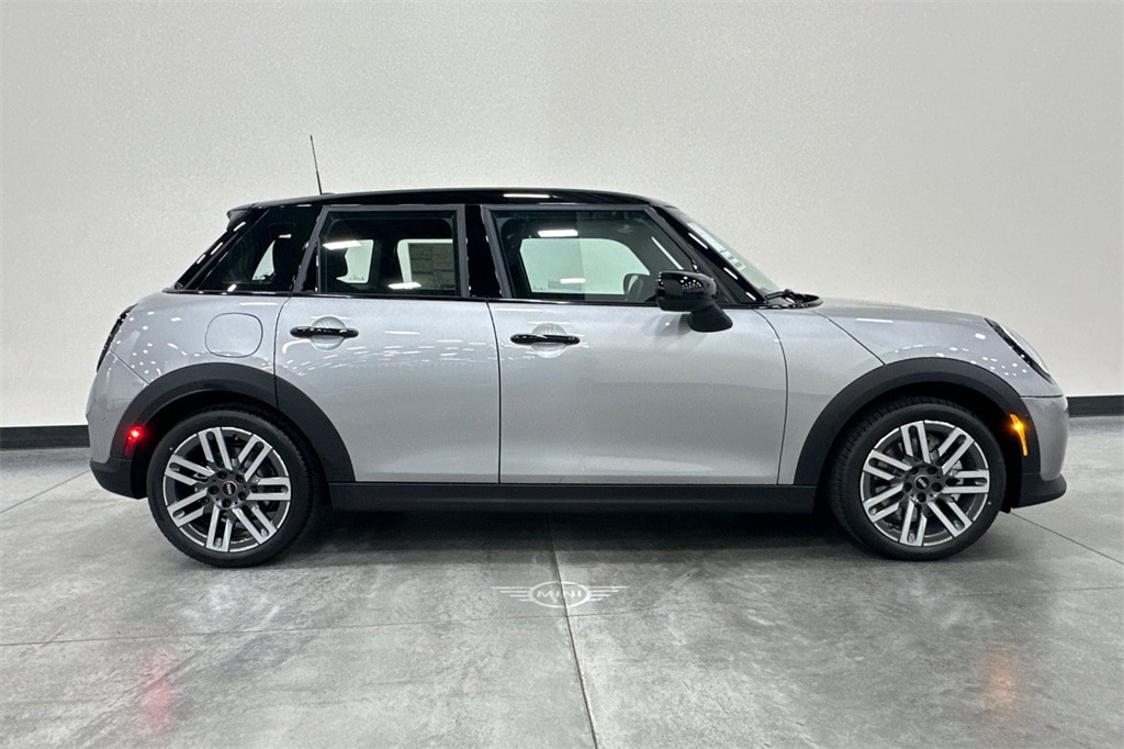 New 2026 MINI 4 Door Signature Plus Hatchback