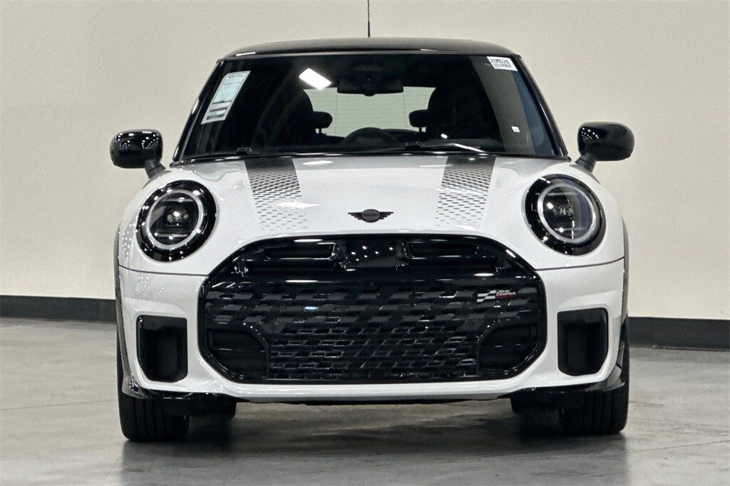 2026 Mini Cooper 2 Door Hardtop Iconic photo 3