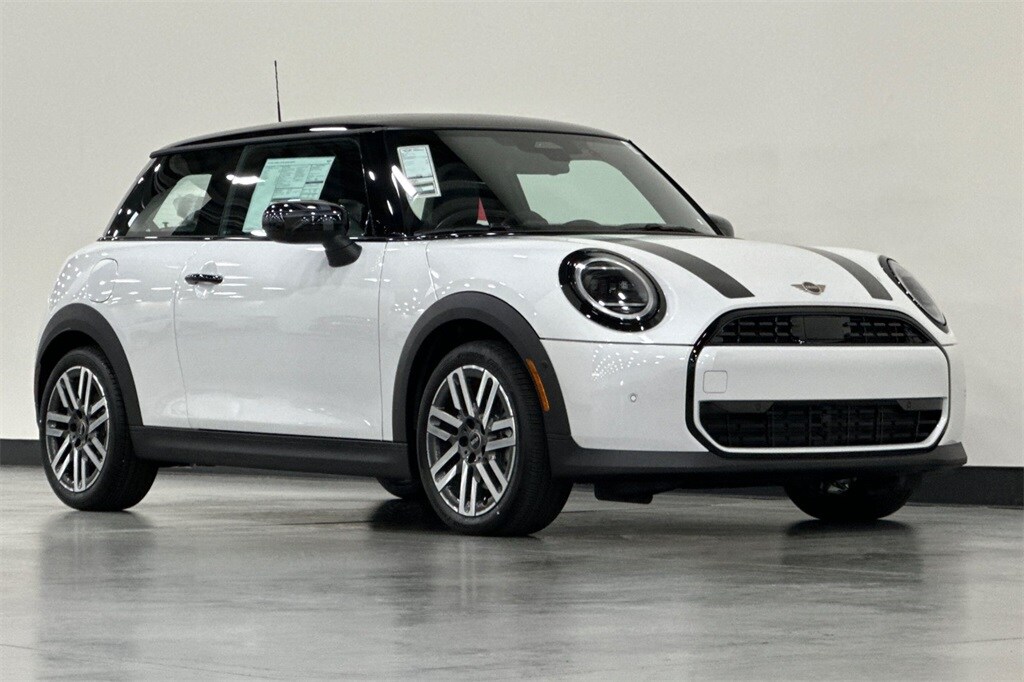 2026 Mini Cooper 2 Door Hardtop Oxford Edition photo 2