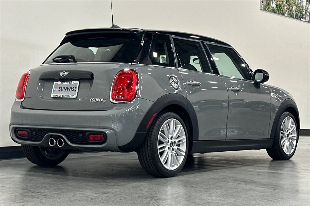 2019 Mini Cooper 4 Door Hardtop Signature photo 4