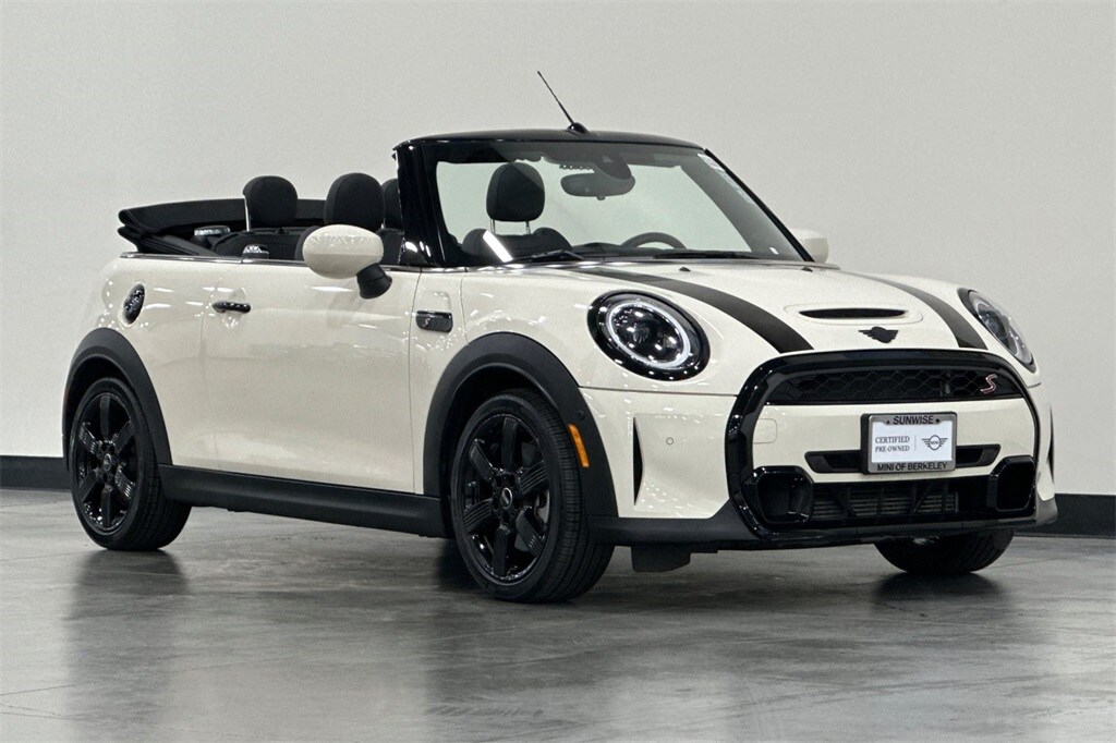 2023 Mini Cooper S Iconic photo 2
