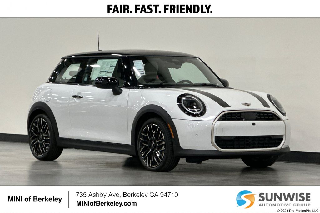 2026 MINI Hardtop's photo