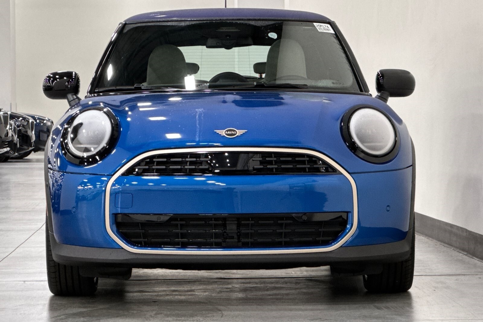 2025 Mini Cooper 2 Door Hardtop Signature photo 3
