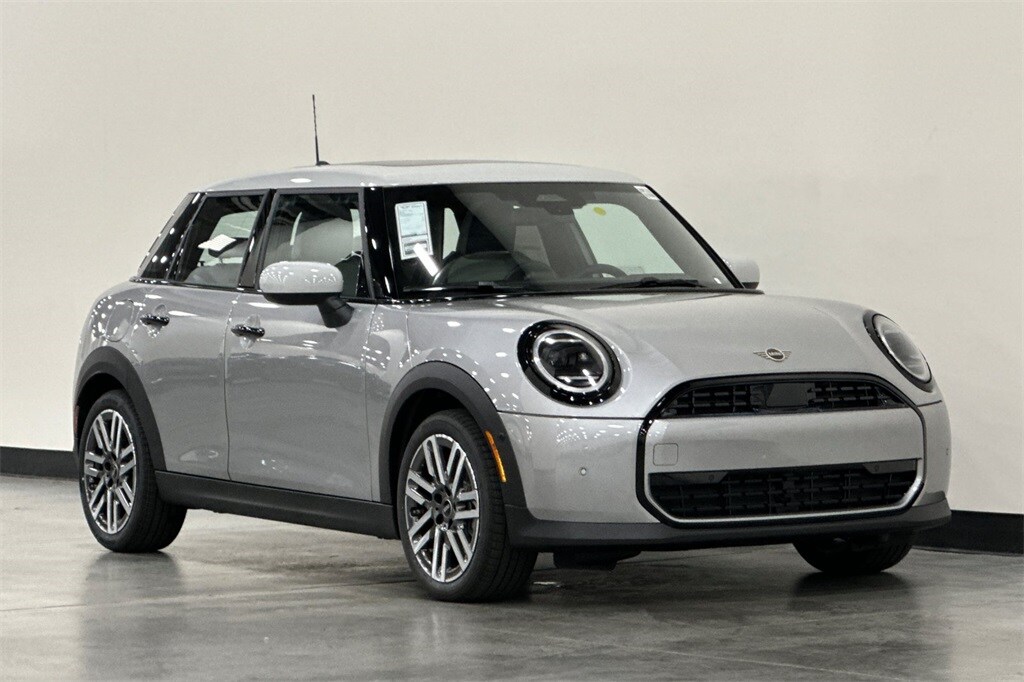 New 2026 MINI 4 Door Signature Plus Hatchback