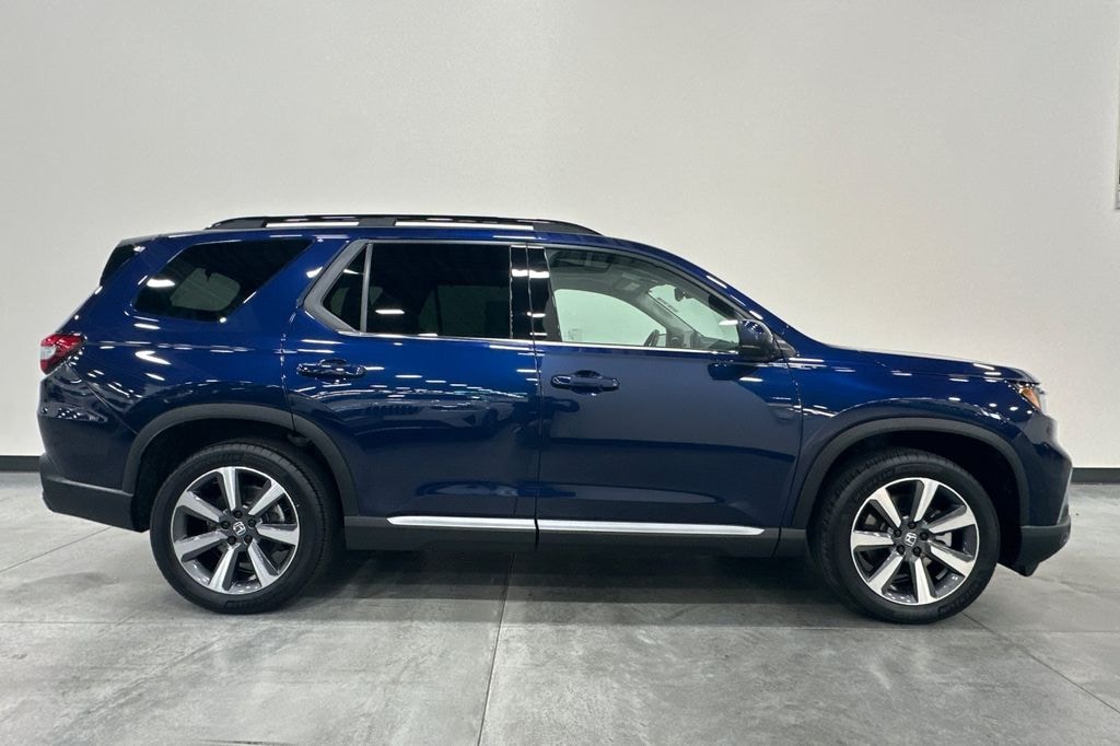 Used 2024 Honda Pilot Touring SUV