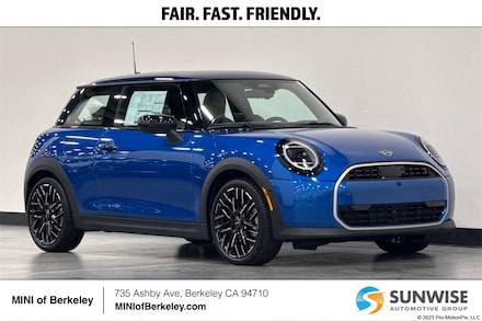 2025 MINI 2 Door Iconic Hatchback