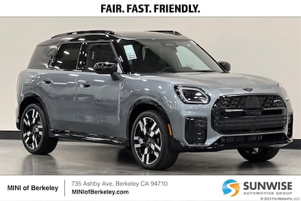 2026 MINI Countryman Iconic SUV