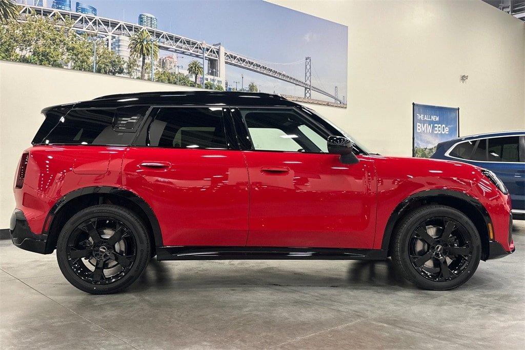 New 2026 MINI Countryman Iconic SUV