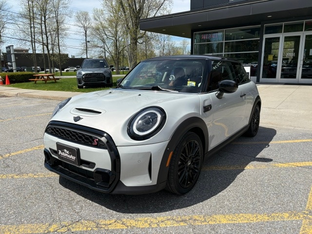 2023 MINI Cooper Cooper S 3 Door's photo