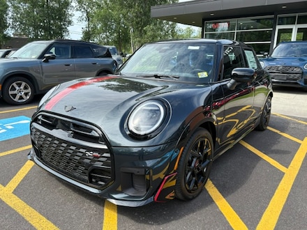 2026 MINI 4 Door Iconic Hatchback