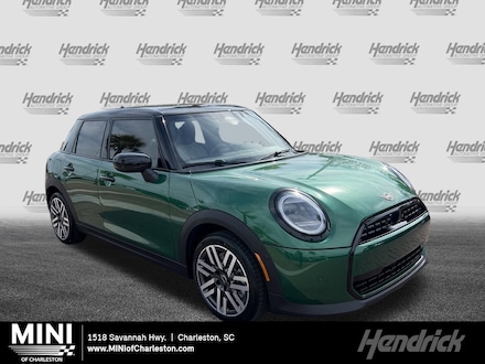 2026 MINI 4 Door Signature Plus Hatchback