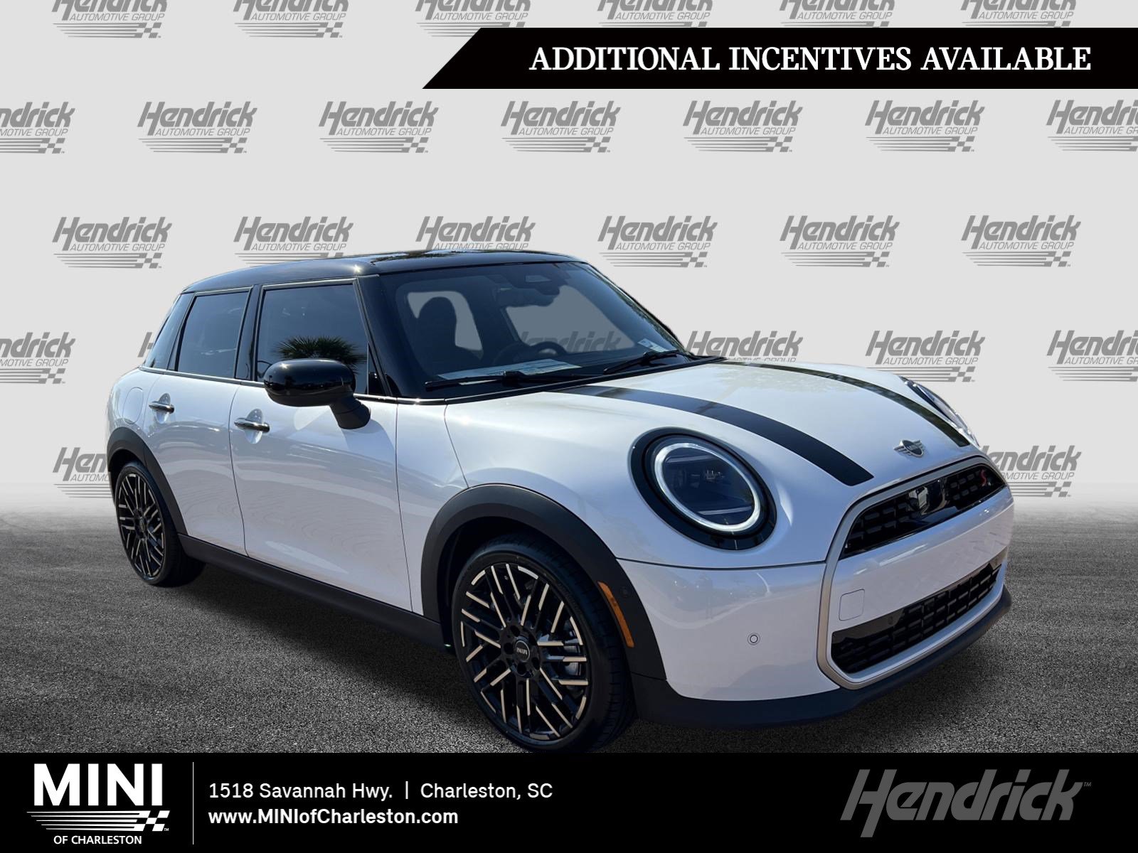 2026 MINI Hardtop Cooper S Signature's photo