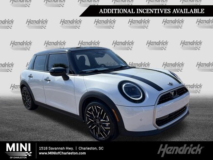 2026 MINI 4 Door Signature Plus Hatchback