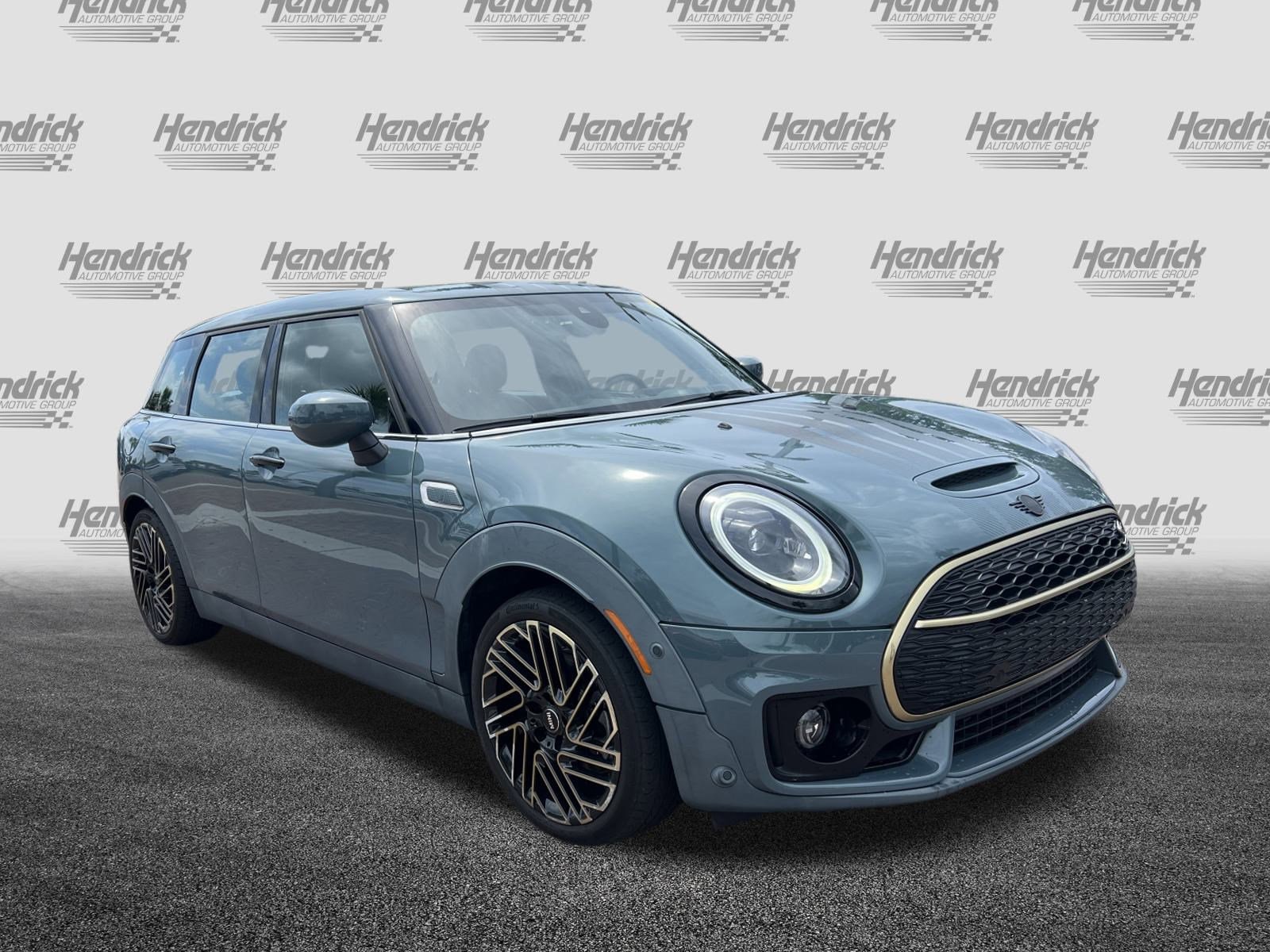 Used 2023 MINI Clubman S with VIN WMWLV7C03P2T03109 for sale in Charleston, SC