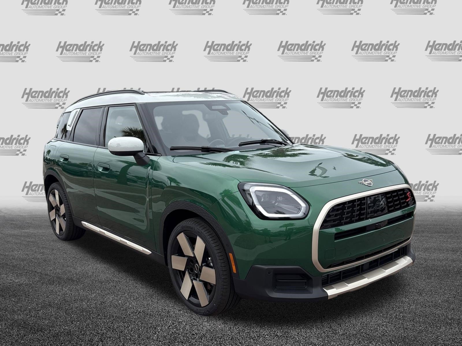 2026 MINI Countryman S photo 2
